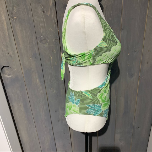 Aerie one Piece 👙💕 - Picture 3 of 4